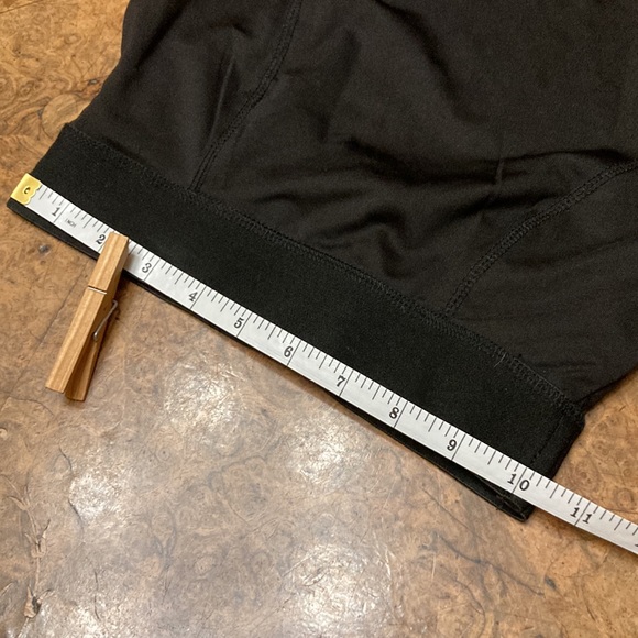 Boohoo Strappy Crop Top - Picture 5 of 6